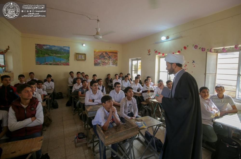 قسم الشؤون الدينية يشرع ببرنامج استضافة مدارس النجف الاشرف