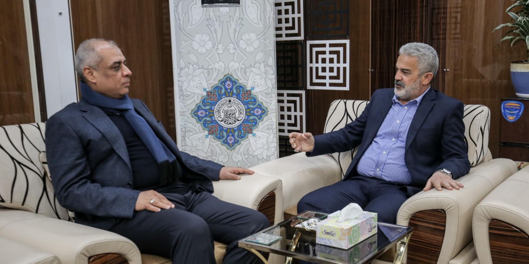 وزير النقل العراقي يلتقي أمين عام العتبة العلوية ويناقش معه عددا من الخطط الكفيلة بخدمة الزائرين
