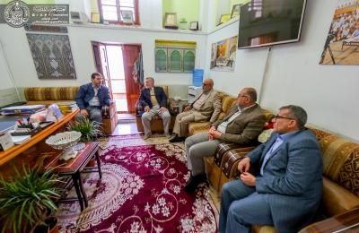وفد مؤسسة اليتيم الخيرية يبحث مع إعلام العتبة العلوية المقدسة سبل دعم شريحة الأيتام