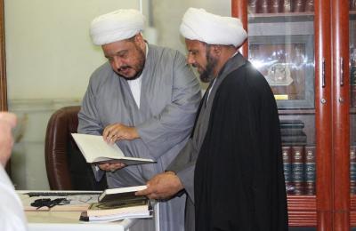 وفد مركز إحياء التراث في العتبة العباسية يزور قسم الشؤون الفكرية في العتبة العلوية المقدسة