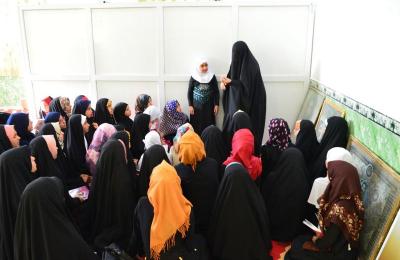 شعبة القرآن الكريم النسوية في العتبة العلوية المقدسة تقيم دوراتها القرآنية في قرى وأرياف النجف الأشرف