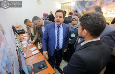 شعبة المكتبة في العتبة العلوية المقدسة تشارك في معرض تكنولوجيا المعلومات في كلية التربية بجامعة الكوفة