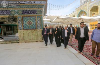 سفيرة أستراليا في العراق تبدي إعجابها واحترامها للمعالم التاريخية والأثرية في مرقد الإمام علي (عليه السلام)