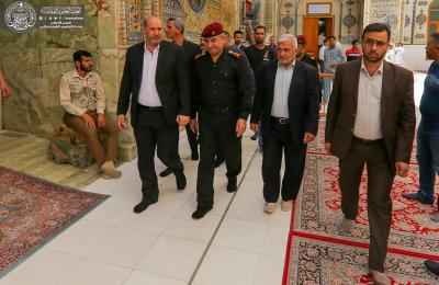 قائد جهاز مكافحة الإرهاب يتشرف بزيارة مرقد أمير المؤمنين (عليه السلام)
