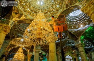 قسم الصيانة الهندسية في العتبة العلوية المقدسة ينجز تأهيل ونصب الثريات تزامنا مع مناسبة ولادة الأقمار المحمدية المباركة