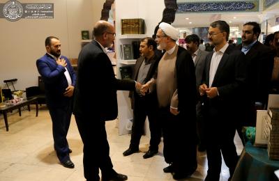 جناح العتبة العلوية المقدسة في معرض طهران الدولي للكتاب يشهد زيارات مسؤولين وتوافد للزائرين