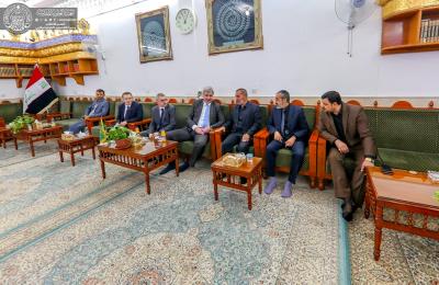 السفير الروسي في العراق يبدي إعجابه بالمعالم التاريخية والأثرية في مرقد أمير المؤمنين (عليه السلام)