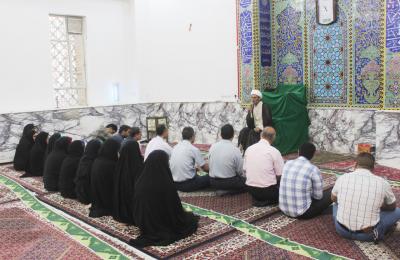 أساتذة وطلبة جامعة المصطفى العالمية في رحاب العتبة العلوية المقدسة