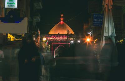 بالصور.. مواكب العزاء الحسيني جوار مرقد أمير المؤمنين ( عليه السلام)