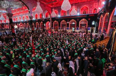 خدمة مرقد أمير المؤمنين (ع) يحيون ذكرى الثالث عشر من محرم الحرام في رحاب مرقد سيد الشهداء (ع)