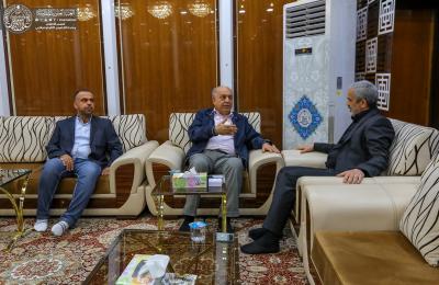 الأمين العام للعتبة العلوية يستقبل وزير النفط العراقي ويناقش معه سبل دعم الخدمات المقدمة لزائري مرقد أمير المؤمنين ( عليه السلام)