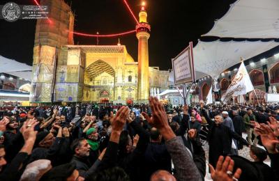 مواكب العزاء تحيي ذكرى رحيل النبي الأعظم (ص) في رحاب مرقد أمير المؤمنين (ع)