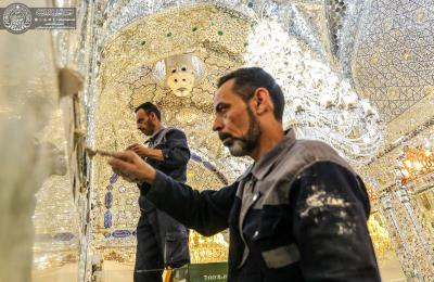 استمرار أعمال استبدال ساقية الأسلاك الكهربائية في الحرم العلوي المطهر ونسب الانجاز تصل إلى 30%