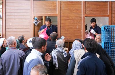 مضيف الزائرين يستحدث منفذا جديدا لتوزيع بطاقات وجبات الطعام لزائري أمير المؤمنين ( عليه السلام)