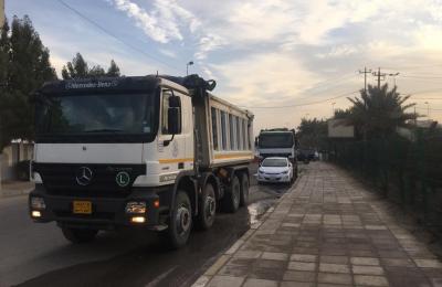 العتبة العلوية وبالتعاون مع بلدية النجف الاشرف تنفذ حملة واسعة لرفع الأنقاض في المقبرة القديمة وحي المهندسين