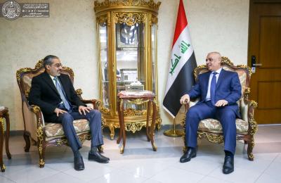 وفد رسمي من العتبة العلوية المقدسة يبحث مع وزارة النقل سبل التعاون في خدمة الزائرين 