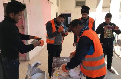 برعاية العتبة العلوية : شُعبة المتطوعين تواصل حملة تأهيل مدارس المشخاب بالتعاون والتنسيق مع الفرق التطوعية الشبابية  