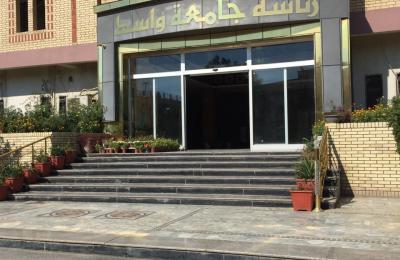 قسم الإعلام في العتبة العلوية يرفد المؤسسات الدينية والأكاديمية بإصدارات العتبة المقدسة