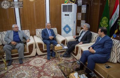الأمين العام للعتبة العلوية يبحث مع رئيس جامعة ذي قار سبل التعاون العلمي المشترك