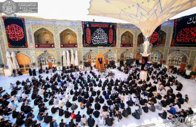  قراءة مقتل الإمام الحسين (عليه السلام) صبيحة يوم عاشوراء في الصحن الحيدري الشريف