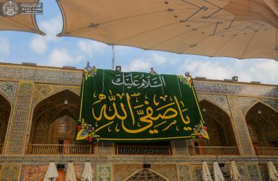 بالصور .. تزيين الأرجاء المباركة للحرم العلوي الطاهر بمعالم الزينة استعداداً للاحتفال بالمولد النبوي الشريف