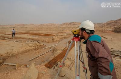 قسم الشؤون الهندسية في العتبة العلوية ينفذ أعمال المساحة لعدد من المشاريع الخدمية 