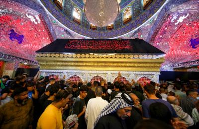 شاهد الأجواء العبادية اليوم الجمعة عند ضريح أمير المؤمنين (عليه السلام)