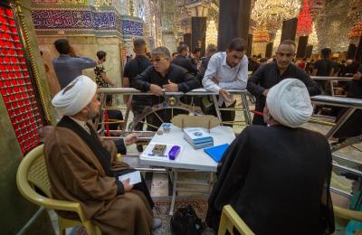 قسم الشؤون الدينية في العتبة العلوية المقدسة ينشر محطات الإجابة عن المسائل الشرعية في أرجاء الصحن العلوي المطهر بمناسبة رحيل النبي الأكرم (صلى الله عليه واله)