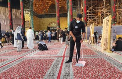 من سامراء ... قسم الشؤون الخدمية في العتبة العلوية يقدم جهوده الميدانية لخدمة زائري الإمام العسكري ( عليه السلام) في ذكرى شهادته 