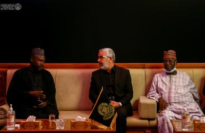 السفير النيجيري السابق في العراق : سعيد جدا لأداء مراسم الزيارة وأقدر الخدمات التي تقدمها العتبة العلوية لجموع الزائرين 