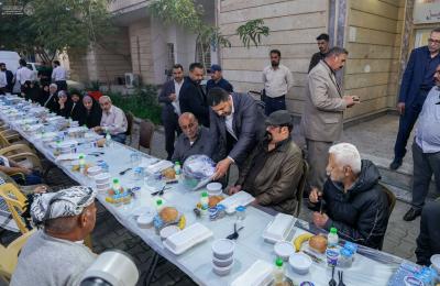 في إطار رعايتها الأبوية .. العتبة العلوية المقدسة تُقيم مأدبة إفطار للنزلاء في دار المُسنّين في النجف الأشرف