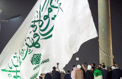 رفع أكبر راية غديرية في محافظة البصرة ضمن فعاليات أسبوع الغدير الدوليّ الرابع عشر
