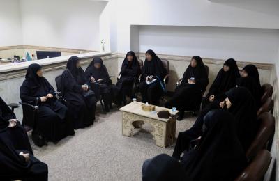 وفدٌ نسويٌّ من العتبة الرضويّة المقدّسة في ضيافة العتبة العلويّة المقدّسة لتبادل الخبرات والتجارب الخَدَميّة