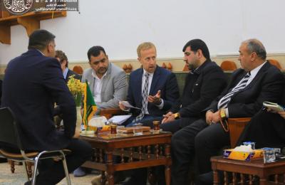 العتبة العلوية المقدسة تستقبل وفدا من الأمم المتحدة لمناقشة تحسين أوضاع النازحين في محافظة النجف