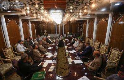 الأمين العام للعتبة العلوية المقدسة يبحث مع رؤساء الأقسام سبل تقديم أفضل الخدمات للزائرين في شهر رمضان المبارك