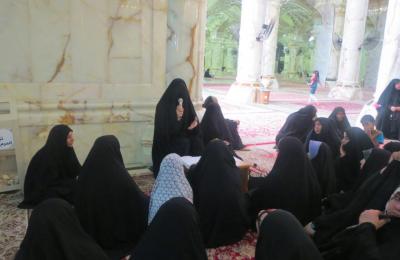 شعبة التعليم الديني النسوي تقيم برنامجها الاسبوعي في رحاب الامام الصادق"عليه السلام"