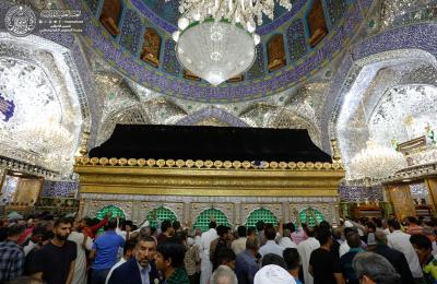 بالصور .. زائرو العتبة العلوية يحييون ذكرى شهادة الإمام محمد الباقر (ع) في رحاب جده أمير المؤمنين (ع)
