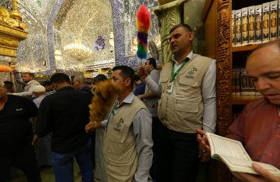 أكثر من ألف متطوع يتشرفون بخدمة الزائرين في رحاب مرقد أمير المؤمنين بأول أيام عيد الأضحى المبارك