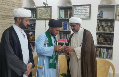 مسؤول لجنة الإرشاد التابعة للعتبة العلوية يتفقد المبلغين الجرحى المتشرفين بالمشاركة في الدفاع عن العراق ومقدساته
