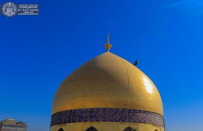 بالصور .. غسل القبة المذهبة والشباك المبارك لمرقد أمير المؤمنين (عليه السلام)