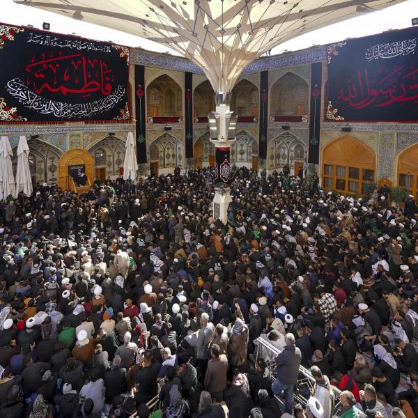 العتبة العلوية المقدسة تستقبل المسيرة الفاطمية ومواكب العزاء بذكرى شهادة السيدة الزهراء (ع)