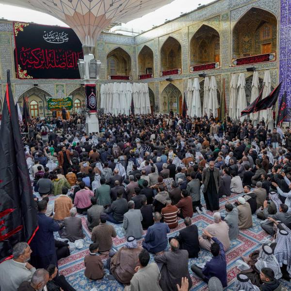 العتبة العلوية المقدسة تباشر باستقبال مواكب العزاء بذكرى استشهاد الزهراء (عليها السلام)