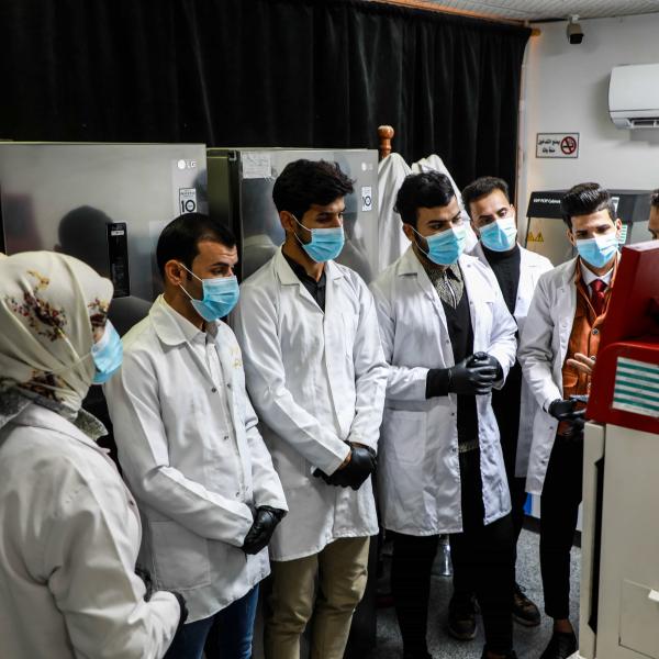 مركز الأمين للأبحاث والتقانات الإحيائية في العتبة العلوية المقدسة يستقبل وفداً من طلبة جامعة القاسم (عليه السلام)   