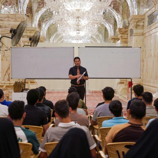 ضمن رعايتها الأبوية .. العتبة العلويّة المقدّسة تُقيم دورات مجّانية لطلبة السادس الإعداديّ 