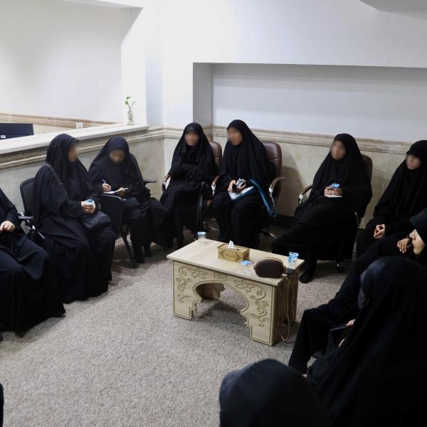 وفدٌ نسويٌّ من العتبة الرضويّة المقدّسة في ضيافة العتبة العلويّة المقدّسة لتبادل الخبرات والتجارب الخَدَميّة