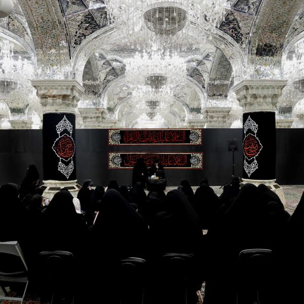 إحياءً لشهادة الزهراء (ع) .. الشؤون النسوية في العتبة العلويّة المقدَّسة تستضيف وفدًا نسويًا من العتبة الحسينية