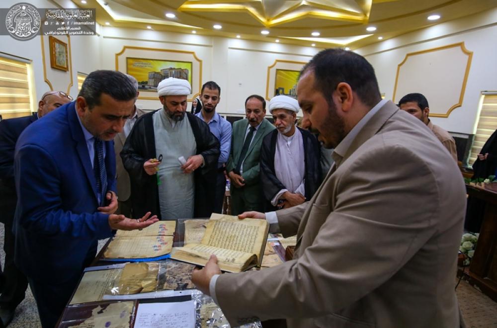العتبة العلوية المقدسة تقيم دورة لصيانة المخطوطات بالتعاون مع الجامعة الإسلامية في النجف الأشرف