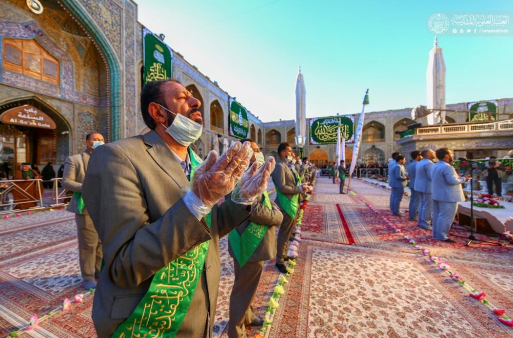 منتسبو العتبة العلوية يحيون المراسم السنوية للولادة الميمونة لسيدة نساء العالمين الزهراء فاطمة (عليها السلام)