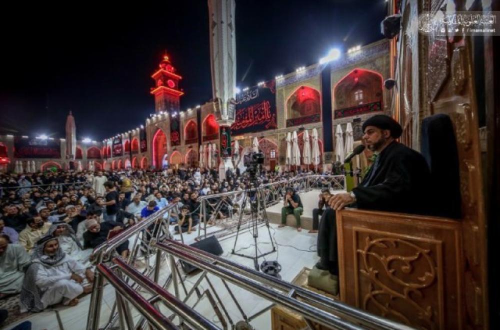 المؤمنون يؤدون مراسيم ليلة القدر الثانية ويقدمون العزاء باستشهاد أمير المؤمنين(عليه السلام)- صور- 