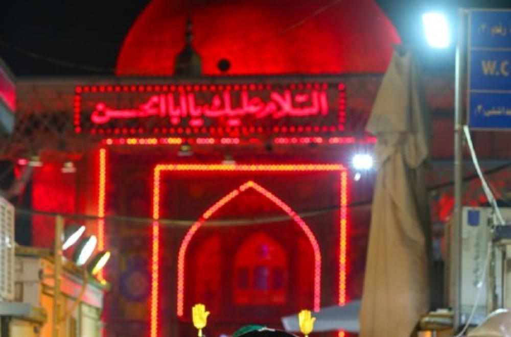 شاهد أجواء الزيارة وحركة المواكب من جوار مرقد أمير المؤمنين ع في ليلة القدر وحتى ساعات الصباح الأولى  